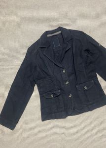 Stylish Denim Jacket - Versatile &amp; Chic