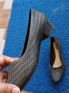 Black Pointed Shoe