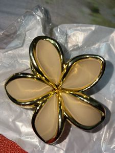Elegant Flower Hair Clip