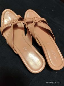 Nude Knot Detail Sandals