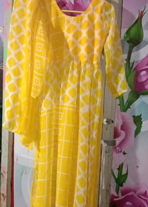 Naira Pattern With Dupatta