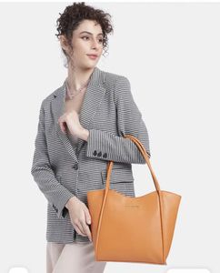 Van Heusen Tote Bag