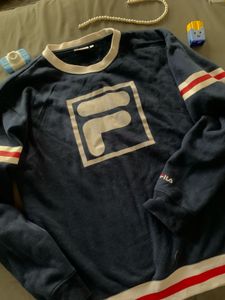 🌻FILA FLEECE SWEATSHIRT🌻