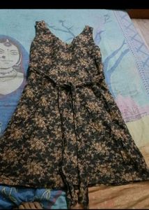 Brown Chic Floral V-Neck Sleeveless Dress