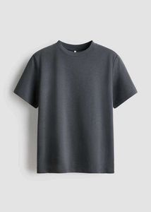 grey small tshirt