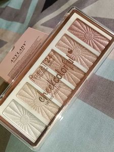 Perfectt 24 Highlighter Palette Glow