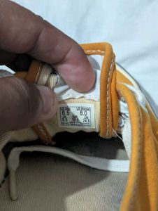 Vans "Authentic" Mustard Yellow Sneakers