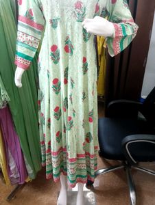 Elegant Floral Print Frock Kurta