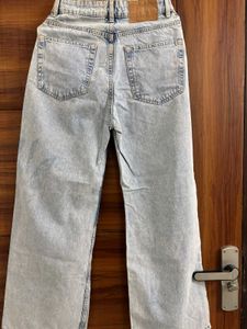 Distressed Wide Leg Jeans