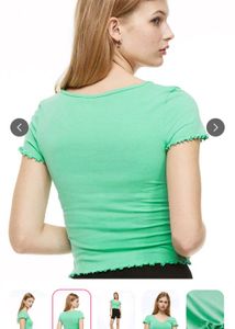 V-Neck Lettuce Trim T-Shirt size (xxs)
