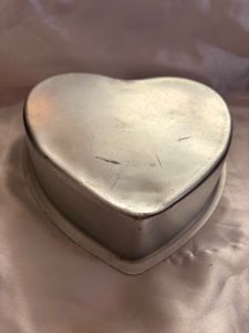 Heart-Shaped Baking Pan