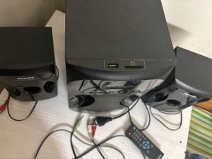 Philips 2.1 Multimedia Speaker System