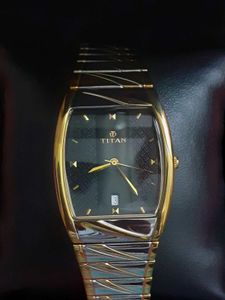 Classic Titan Analog Watch