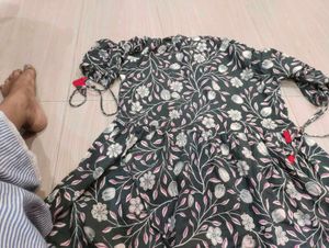 Beautiful Floral Print Kurta