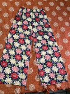 SUMMER LOWERS FOR LADIES OR GIRLS FREE SIZE