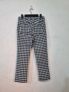 Gingham Cropped Pants