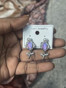 Elegant Flower Design Earrings
