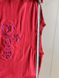 Red Long Sleeve Graphic Top