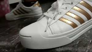 sparx Stylish White &amp; Gold Sneakers