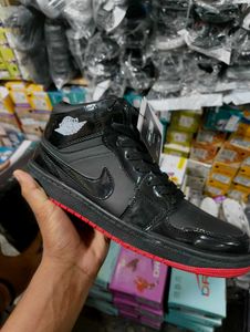 NIKE Air Jordan Shoes 🔥