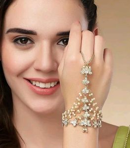 Elegant Hand Harness with Pearls