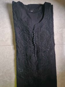 Elegant Black Embroidered Kurta