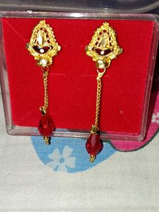 Set of Elegant Golden Tone Earrings