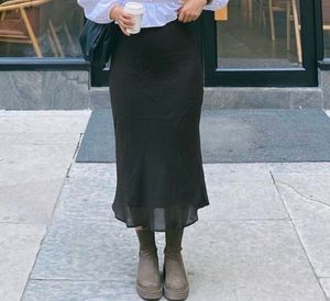 H&amp;M Stylish Brown Suede Chelsea Boots
