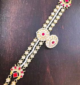 Exquisite Kundan shheshful with Red Stones