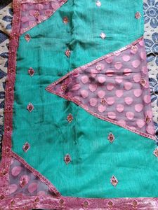 Crepe Teal with Pink Border Saree NO BLOUSE