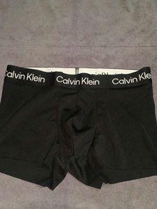Calvin Klein ice -silk  Black
