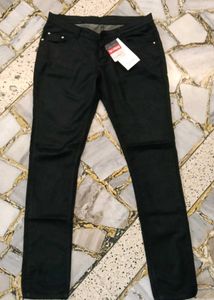 JEANS FOR WOMEN 30 WAIST