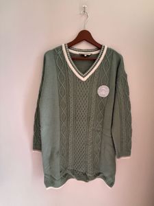 Green Cable Knit V-Neck Sweater