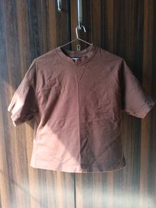 Brown Wolf Graphic T-Shirt