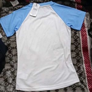 S size Stylish White &amp; Blue Raglan Tee