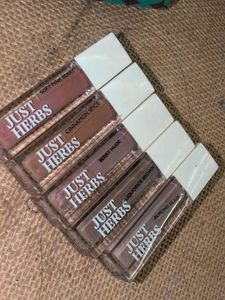 Just Herbs Liquid Lipstick Kit