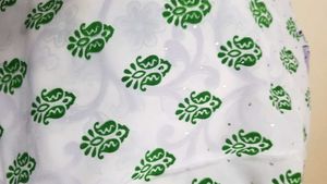 pure crepe saree - free delivery