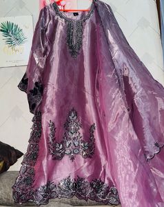 beautiful Pakistani Kurta Set only genuine buyer