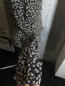 Vintage Floral Print Ruffle Collar Top