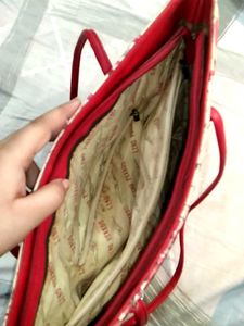 brand new beautiful red hangbag 💟