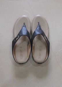 2 jodi Unused Comfortable Thong Sandals