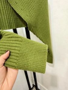 Green Cropped Knit Sweater