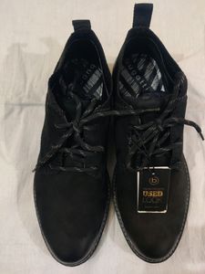 Brand New Bugatti Men Shoe In Size 8