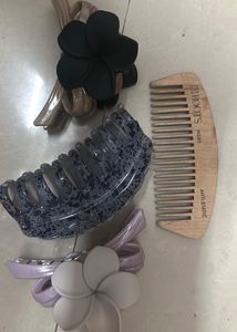 Set of 3 Decorative Hair Clips & Comb