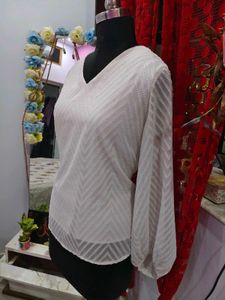 Elegant White Textured V-Neck Top