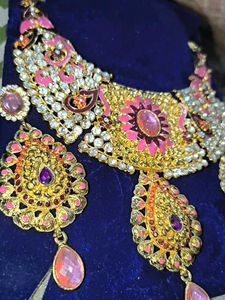 Exquisite Pink &amp; Gold Kundan Necklace Set