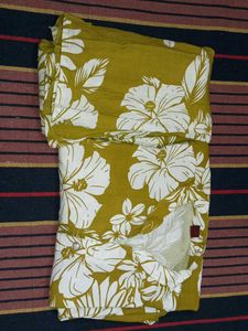 woman Olive Green Floral Print Cotton Kurta &amp; Pant