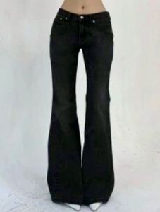 Y2K baddie Black Flared Bootcut Jeans🪩🌶️