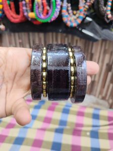 Emerald Green Bangles with Gold Accents