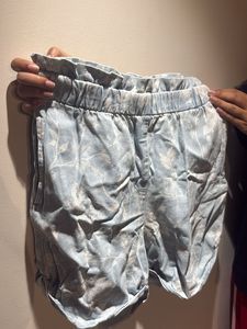 Cute Light Blue Floral Shorts